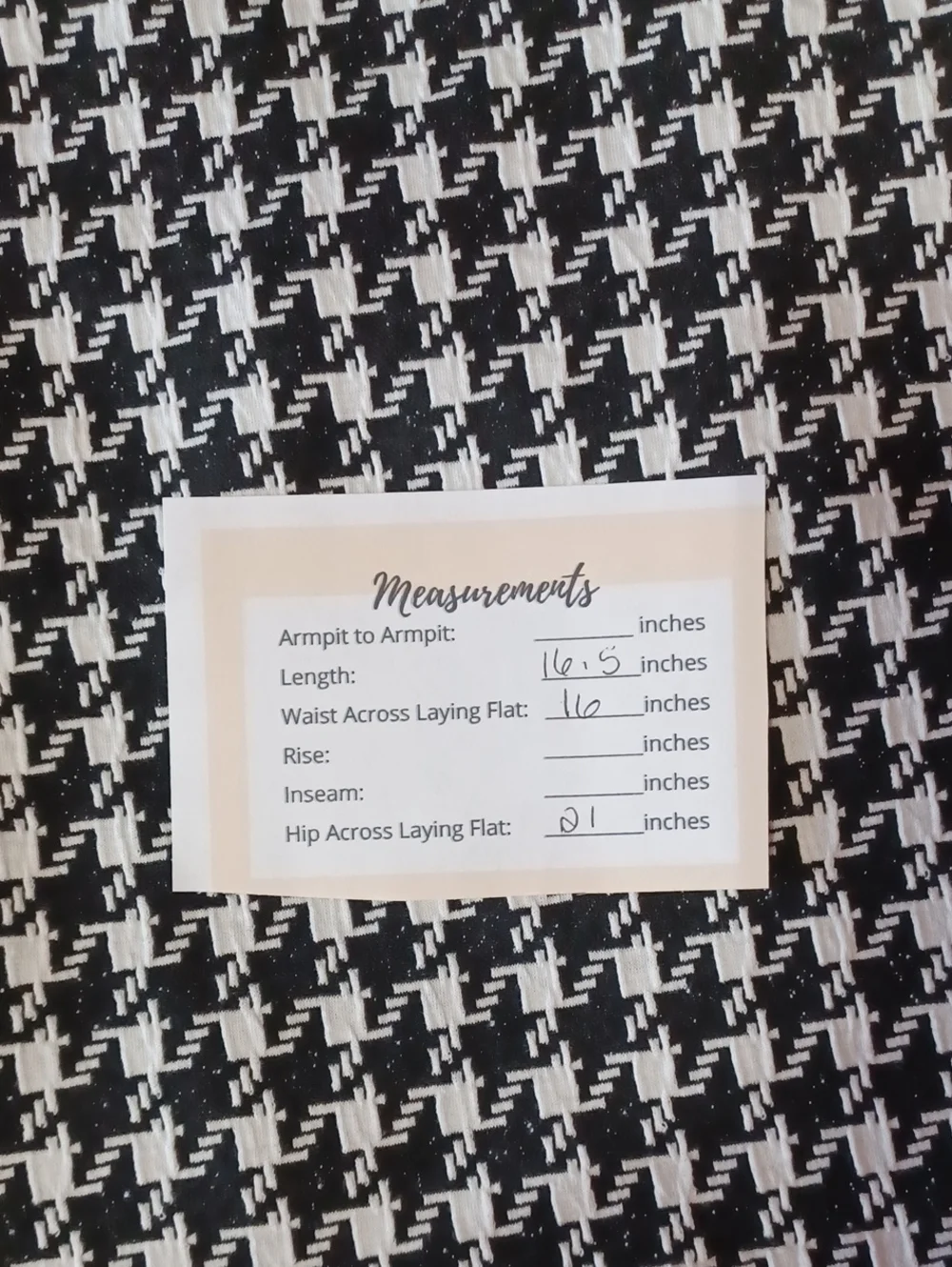 CAbi Passport Houndstooth Black White Mini Skirt Shorts Pockets Stretch Classic